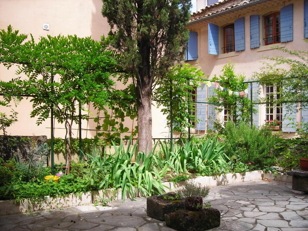 Au Coeur De La Cite Medievale Bed & Breakfast Vaison-la-Romaine Bagian luar foto